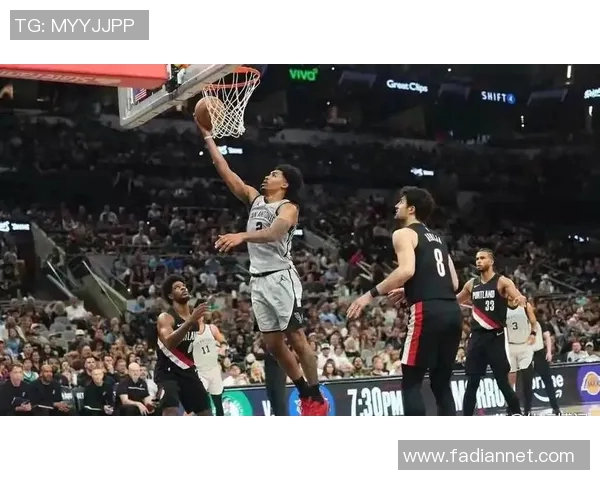 11月24日NBA焦点战开拓者对决勇士双方争夺季后赛席位的关键之战